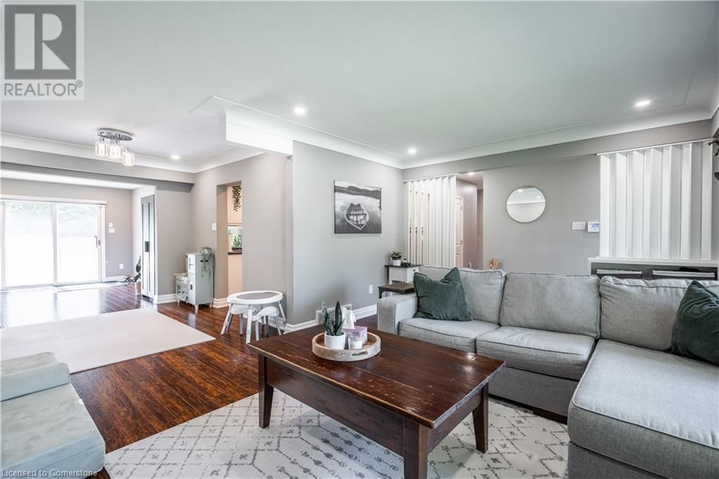 12 SOUTHMEADOW COURT Image 7