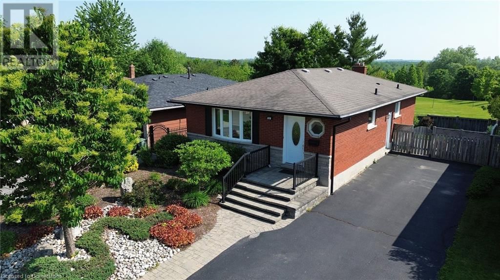 39 MUSKOKA DRIVE Image 1