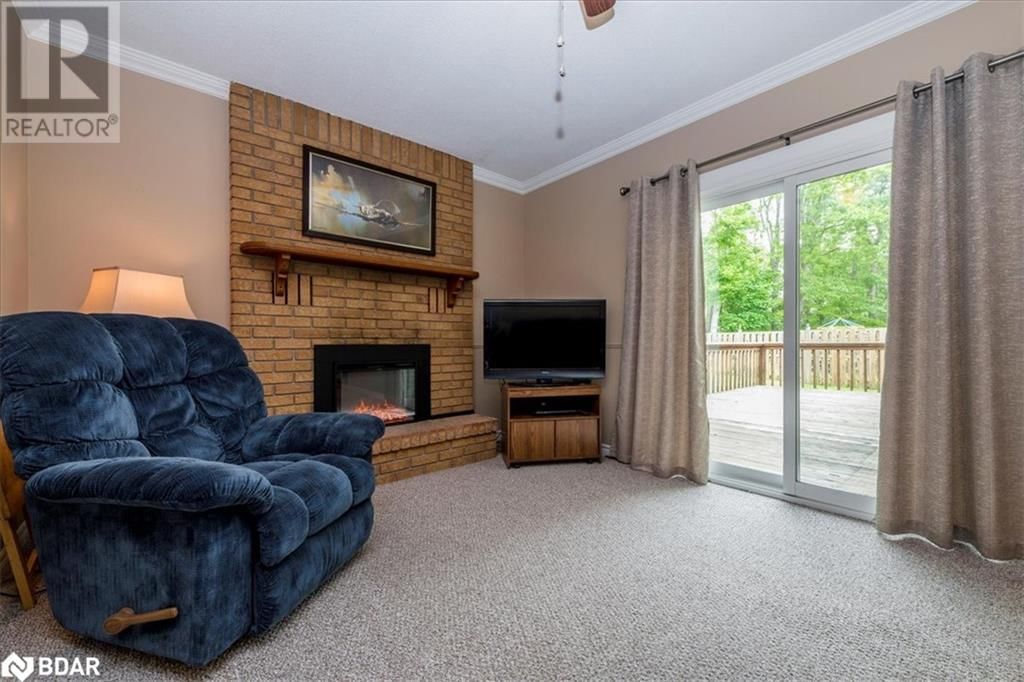 8 BETHUNE PLACE Image 11