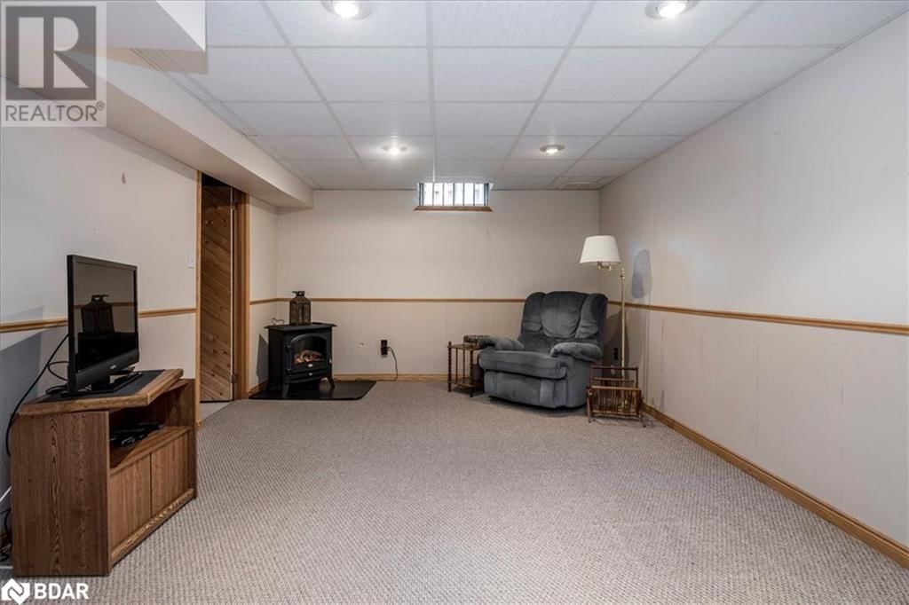 8 BETHUNE PLACE Image 21