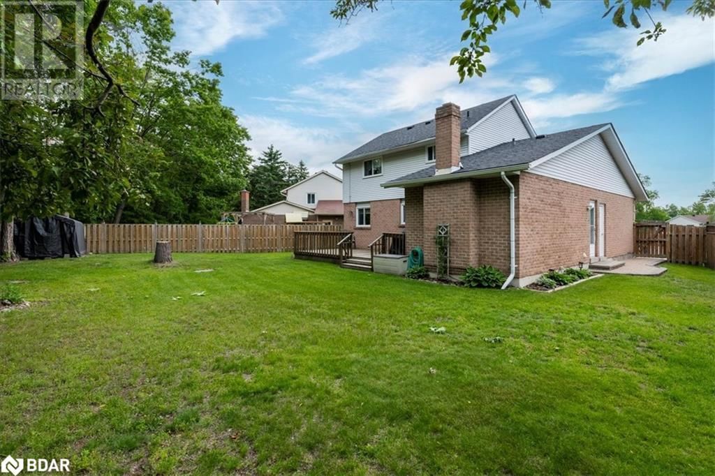 8 BETHUNE PLACE Image 23