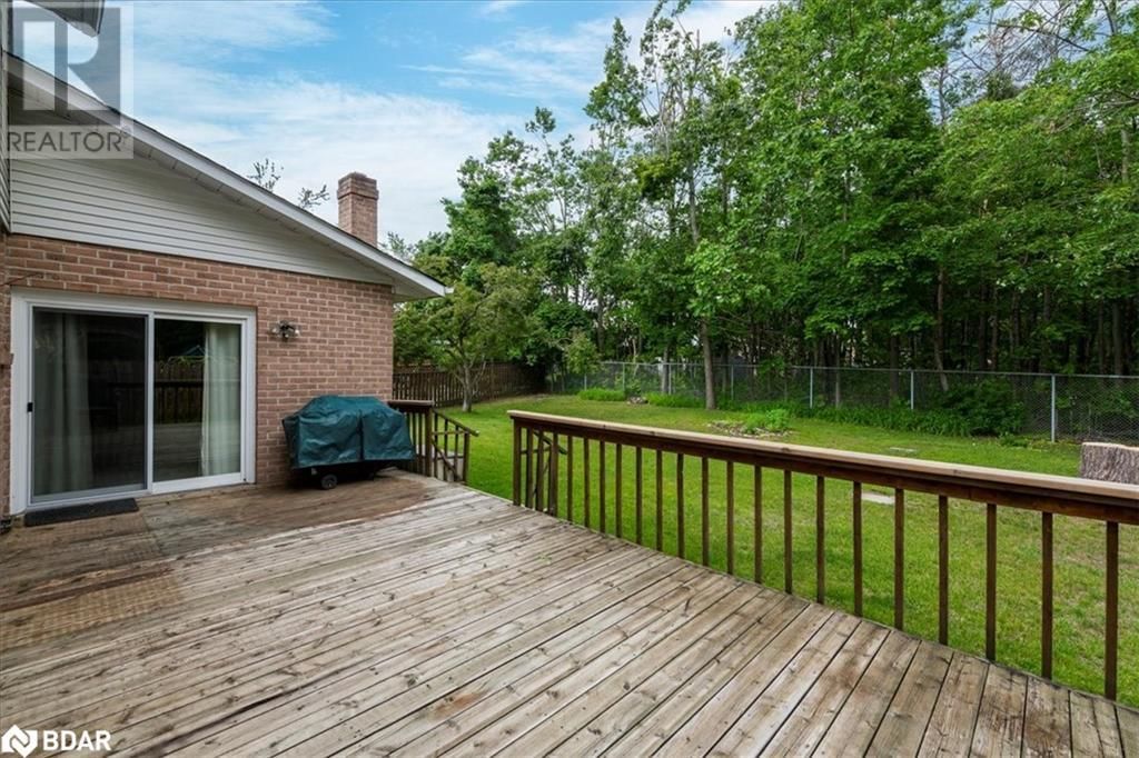8 BETHUNE PLACE Image 26