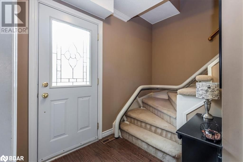 8 BETHUNE PLACE Image 3