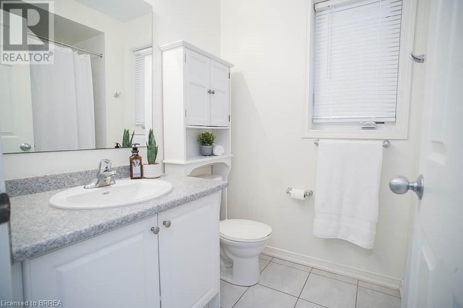 230 THOMAS AVENUE Image 7