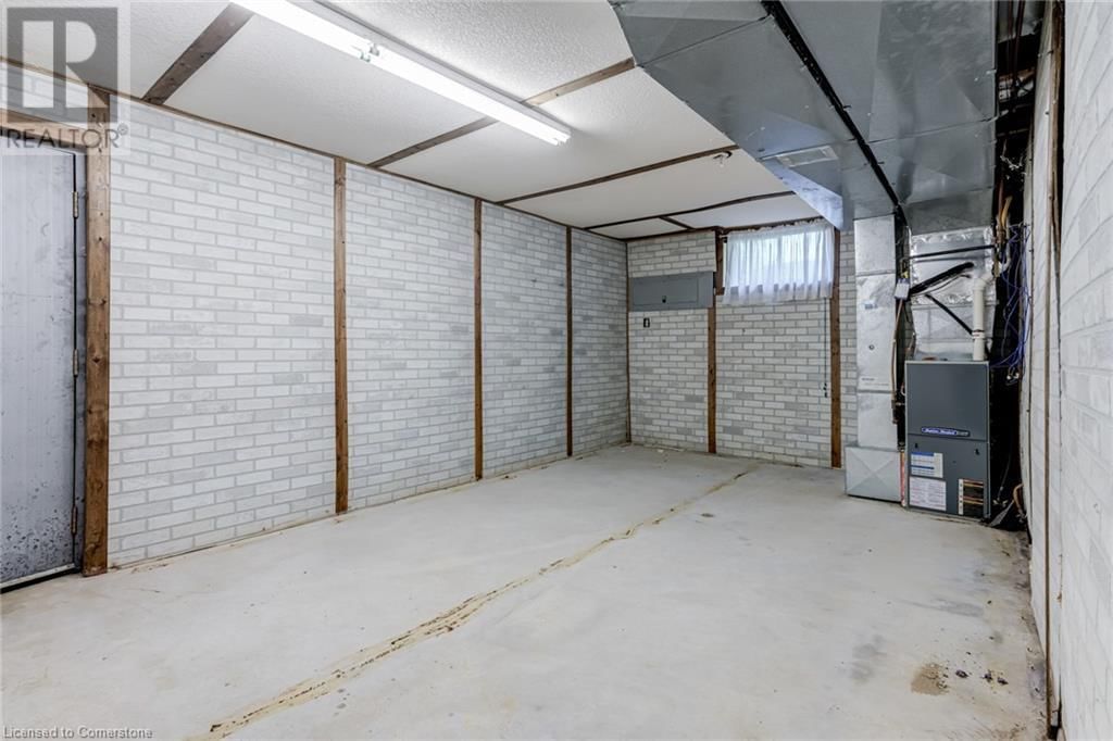 861 BOOK ROAD EAST Image 32
