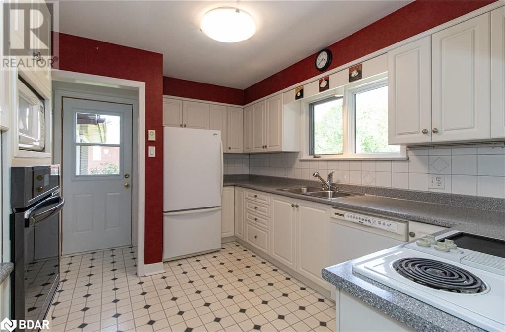 27 PAGET STREET Image 14