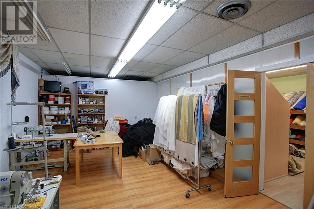 285 OTTAWA STREET NORTH Image 22