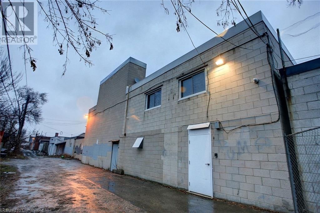 285 OTTAWA STREET NORTH Image 26