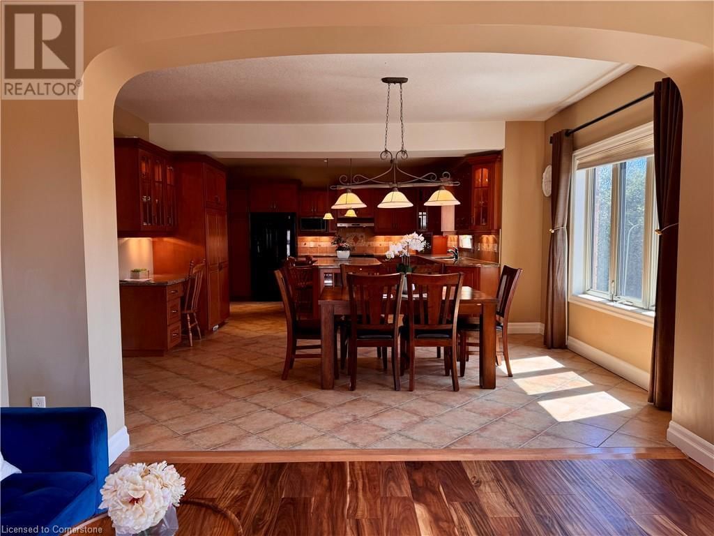 827 BIRCHMOUNT DRIVE Image 18