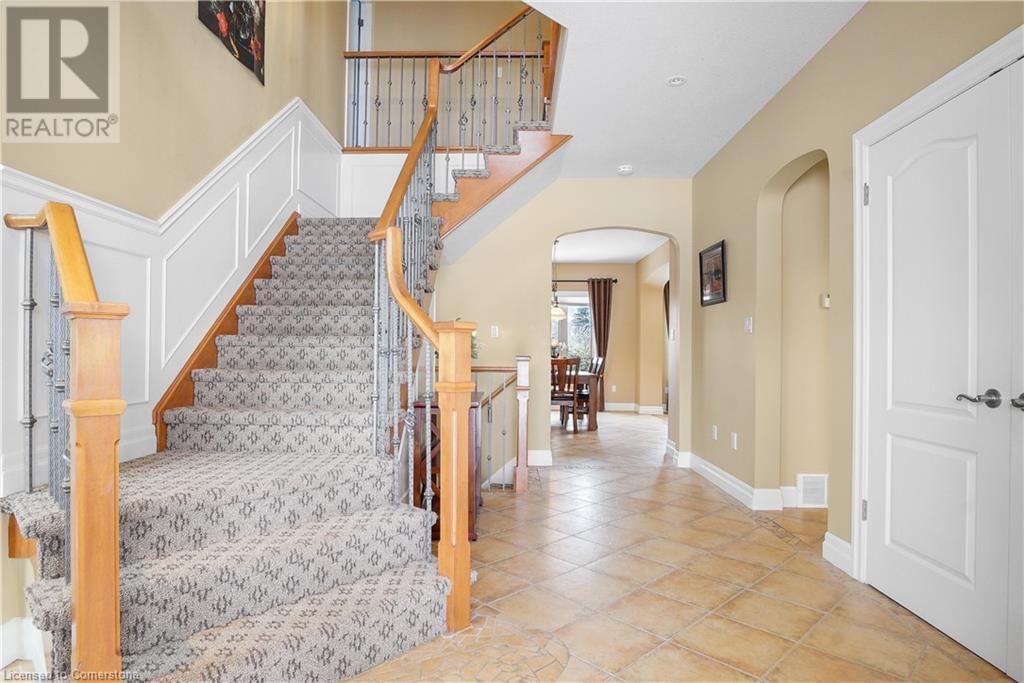 827 BIRCHMOUNT DRIVE Image 4