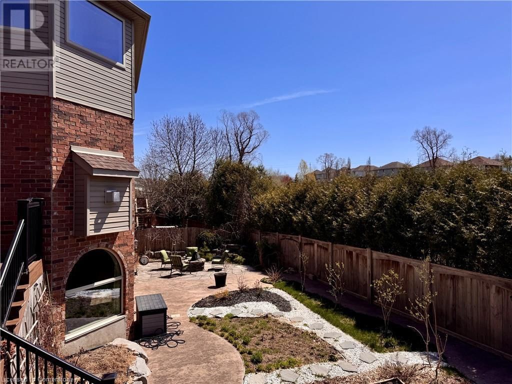827 BIRCHMOUNT DRIVE Image 46
