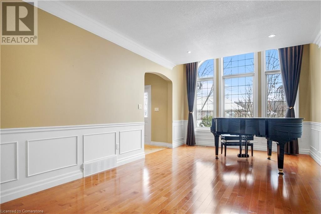 827 BIRCHMOUNT DRIVE Image 8