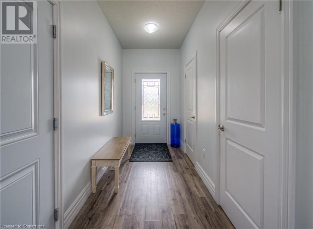 741 HOLLINGER AVENUE Image 4