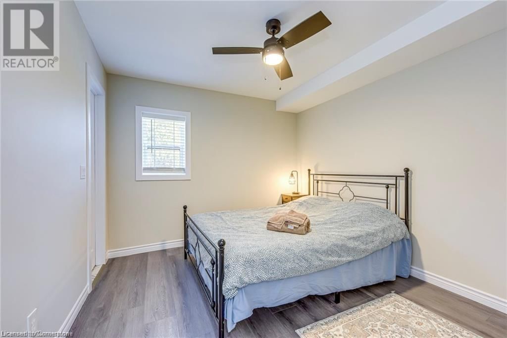 3590 LAKESHORE ROAD Image 22