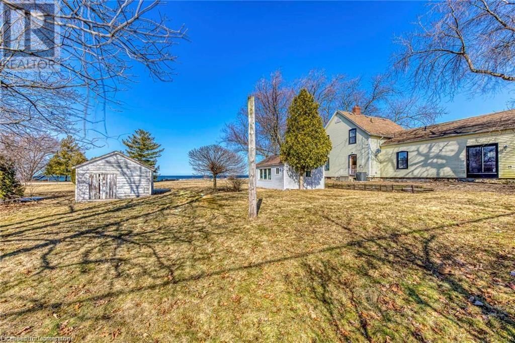 3590 LAKESHORE ROAD Image 43