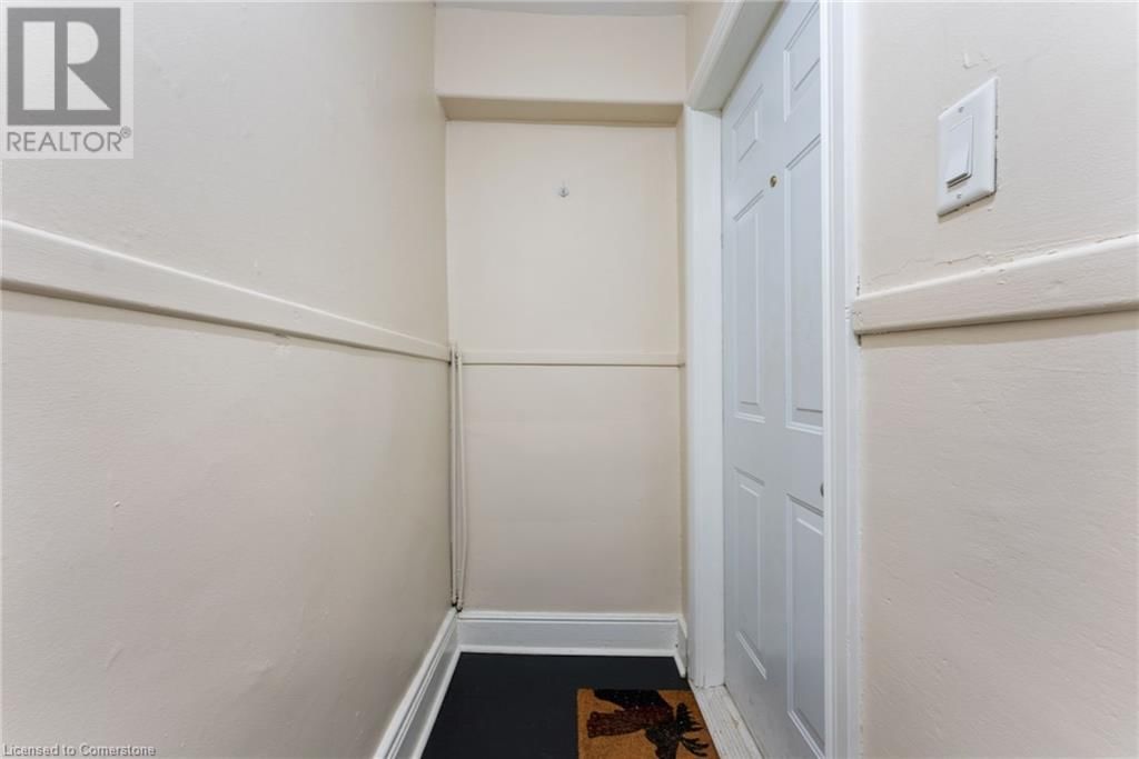 3 - 154 JAMES STREET SOUTH Image 3