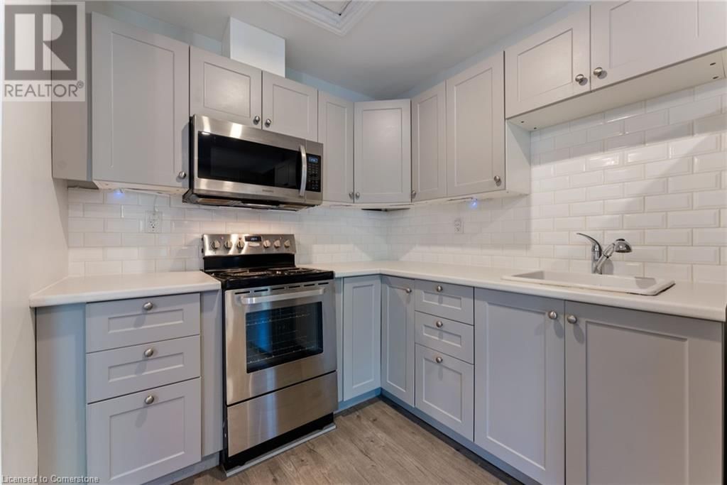 3 - 154 JAMES STREET SOUTH Image 6