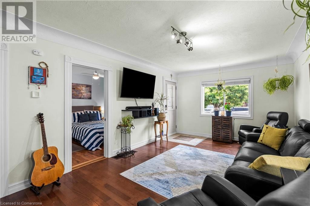 235 TOLTON AVENUE Image 10