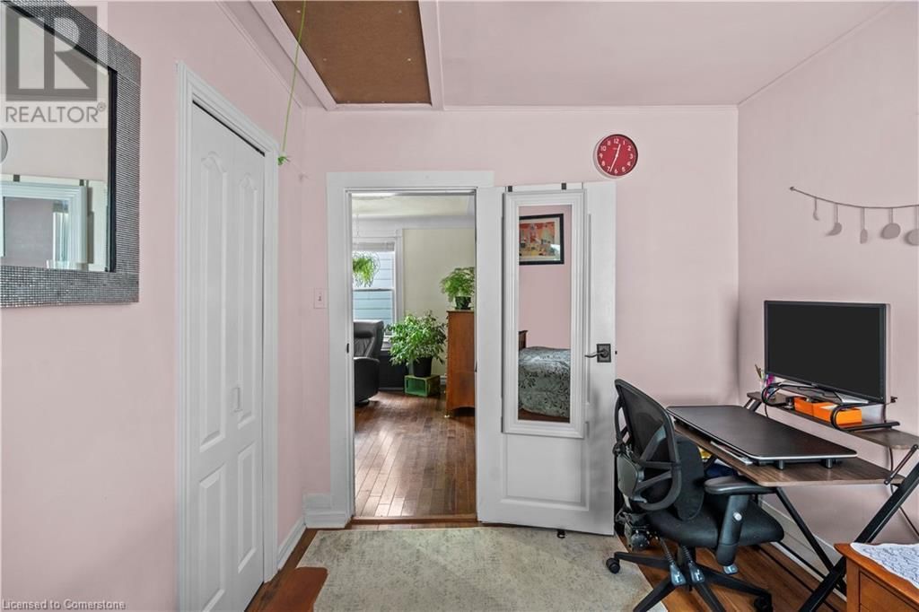 235 TOLTON AVENUE Image 27