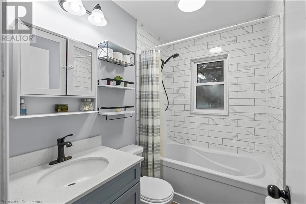 2 WEST 22ND STREET Image 25