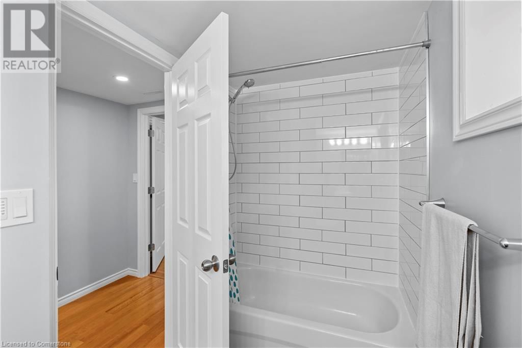 2 WEST 22ND STREET Image 37