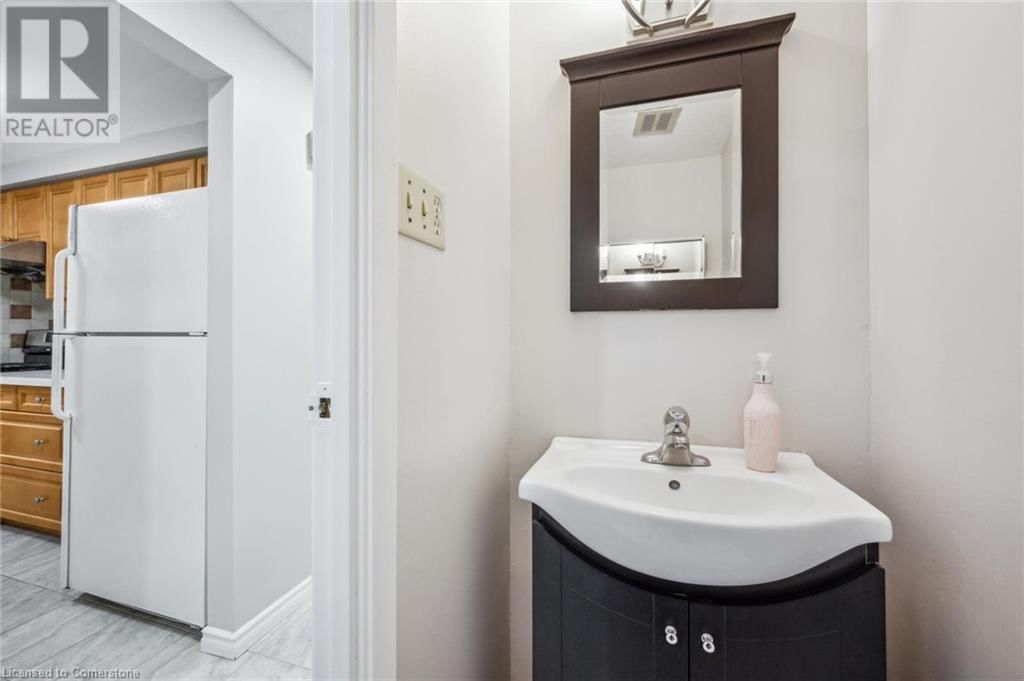 22 - 28 UNDERHILL CRESCENT Image 20