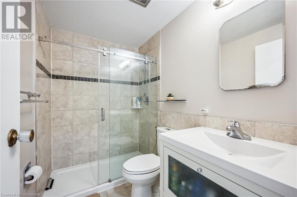 22 - 28 UNDERHILL CRESCENT Image 32