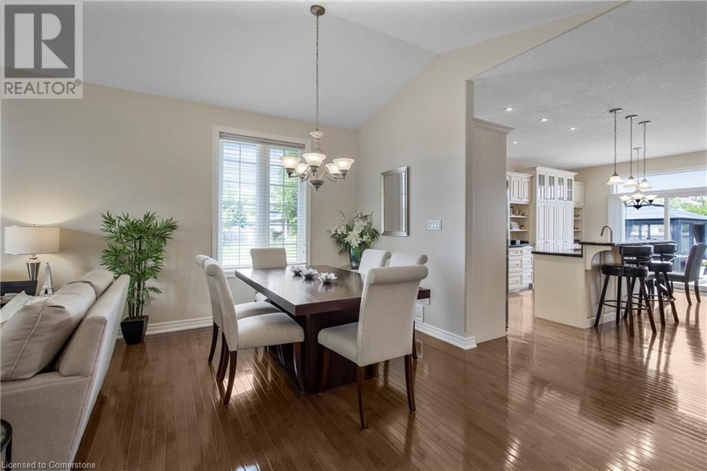 14 MAPLEVIEW DRIVE Image 16