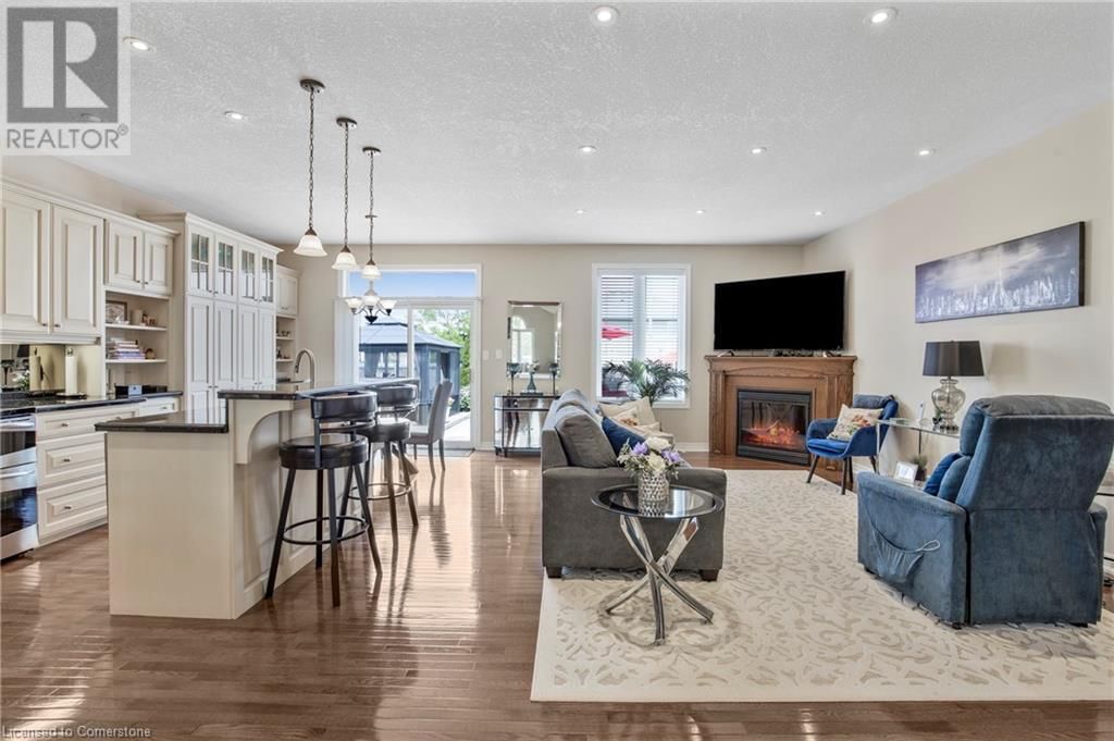 14 MAPLEVIEW DRIVE Image 18