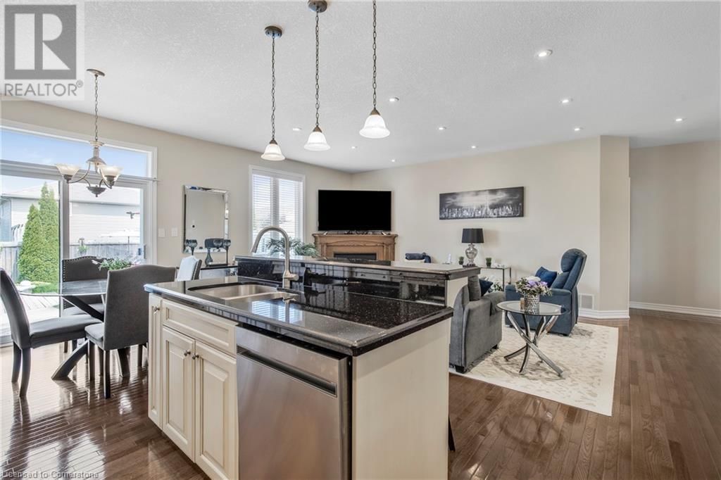 14 MAPLEVIEW DRIVE Image 22