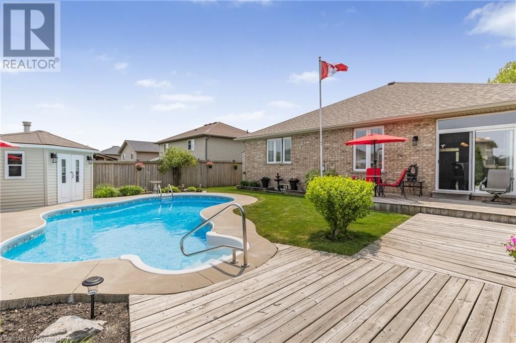 14 MAPLEVIEW DRIVE Image 42