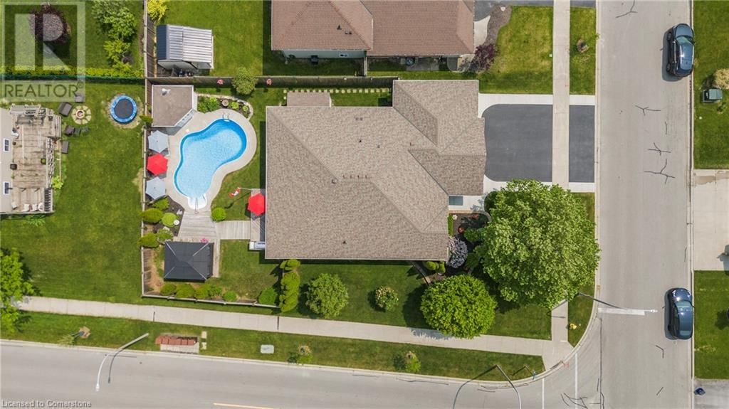 14 MAPLEVIEW DRIVE Image 46