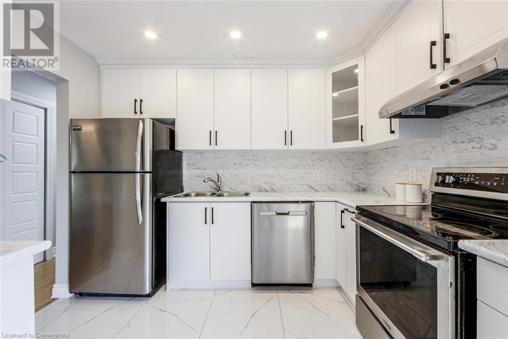 689 MACYOUNG DRIVE Image 13
