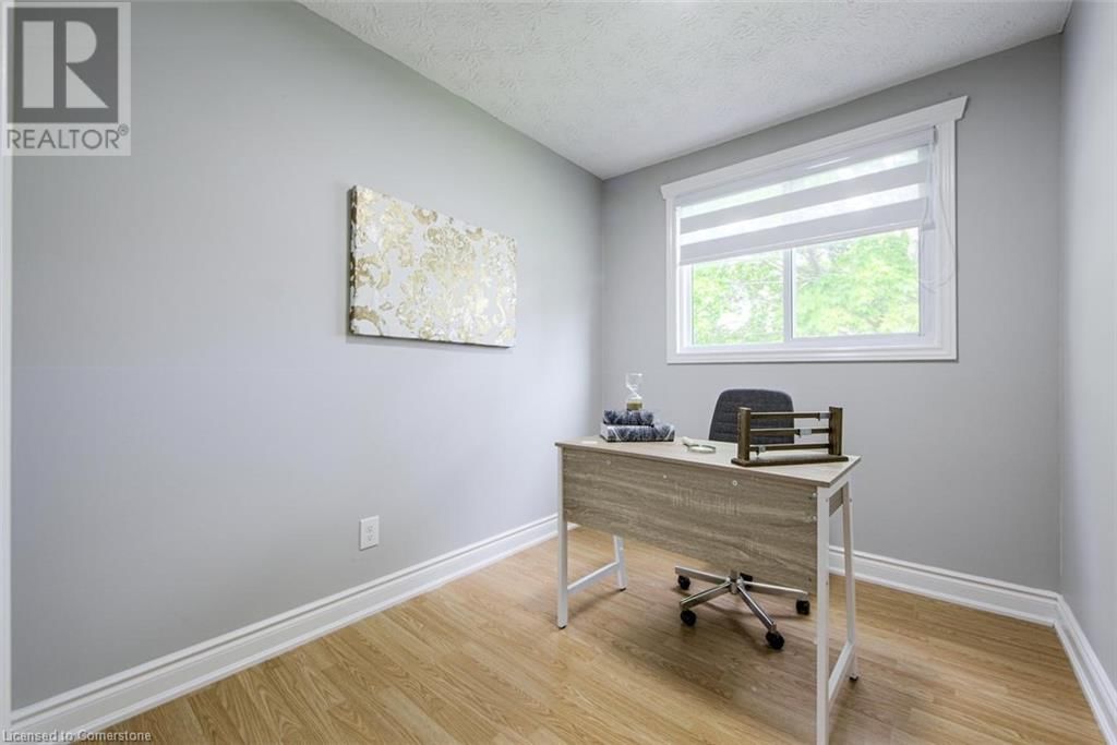 689 MACYOUNG DRIVE Image 22