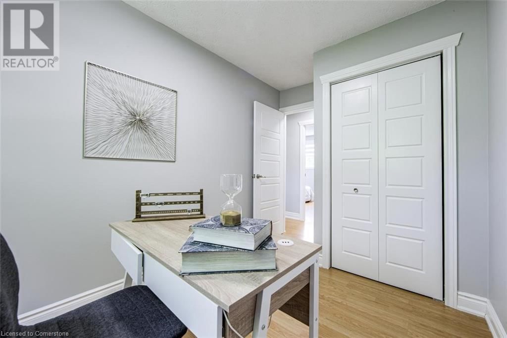 689 MACYOUNG DRIVE Image 23