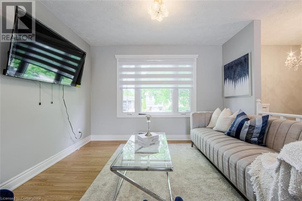 689 MACYOUNG DRIVE Image 5