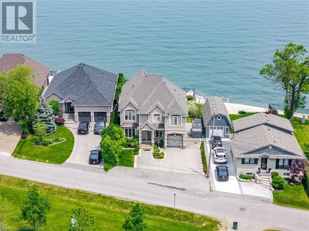 64 SEABREEZE CRESCENT Image 3