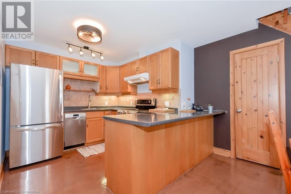 201 - 3 FATHER DAVID BAUER DRIVE Image 11