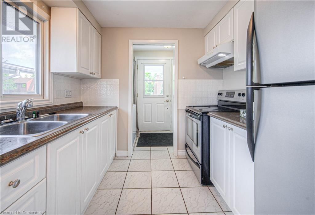 119 KINGSWOOD DRIVE Image 10