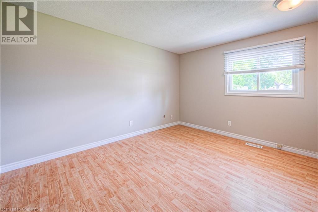119 KINGSWOOD DRIVE Image 18