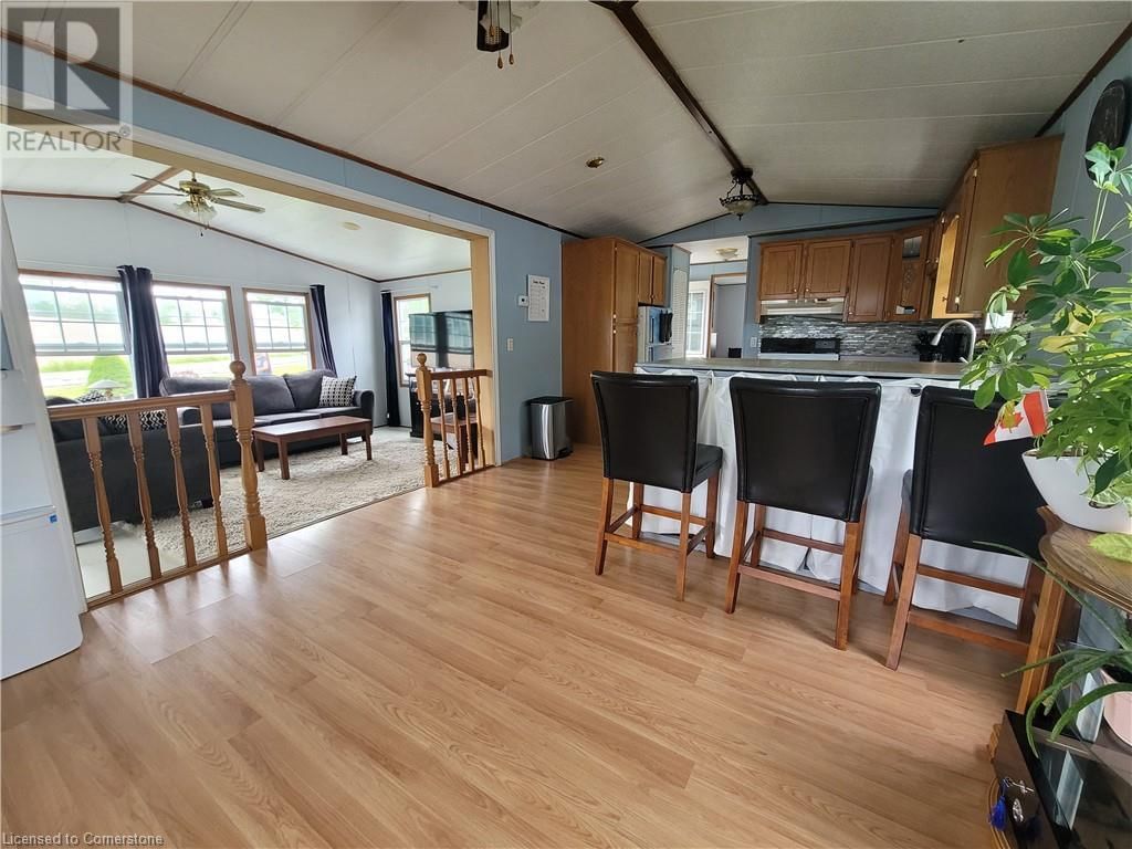 62 - 580 BEAVER CREEK ROAD Image 18