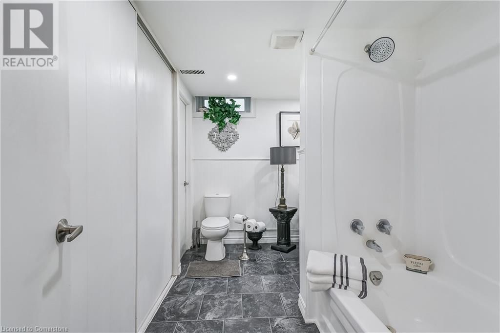 2034 CANNING COURT Image 29