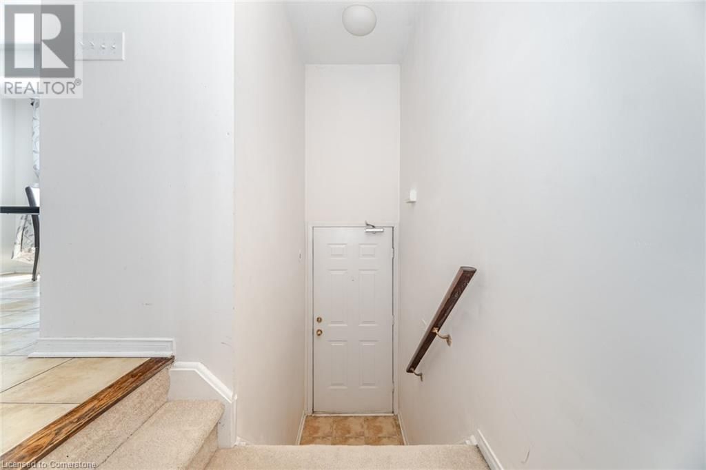 3 - 4855 HALF MOON GROVE Image 4