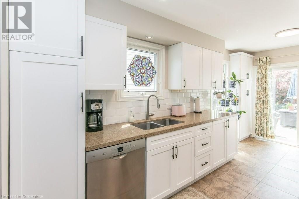 693 JACOB LANE Image 10