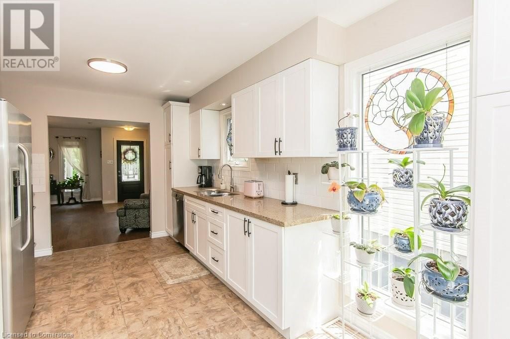 693 JACOB LANE Image 12