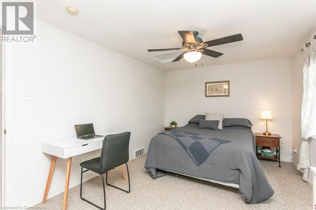 693 JACOB LANE Image 18