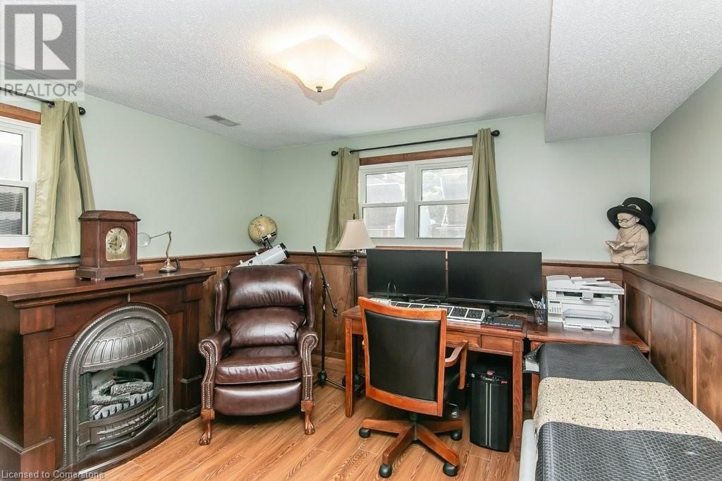 693 JACOB LANE Image 27