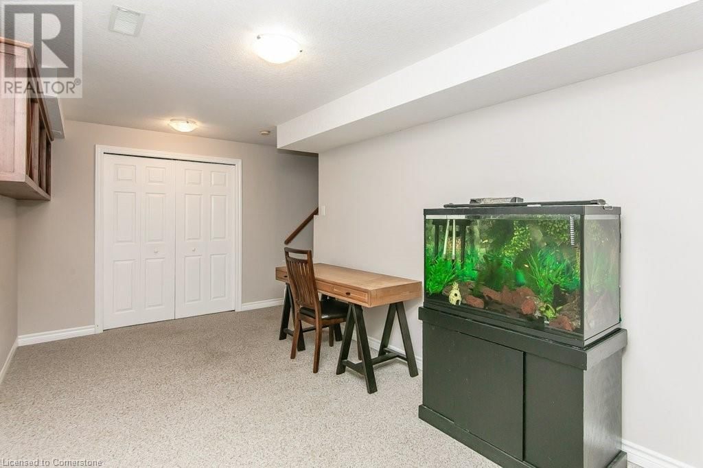 693 JACOB LANE Image 31