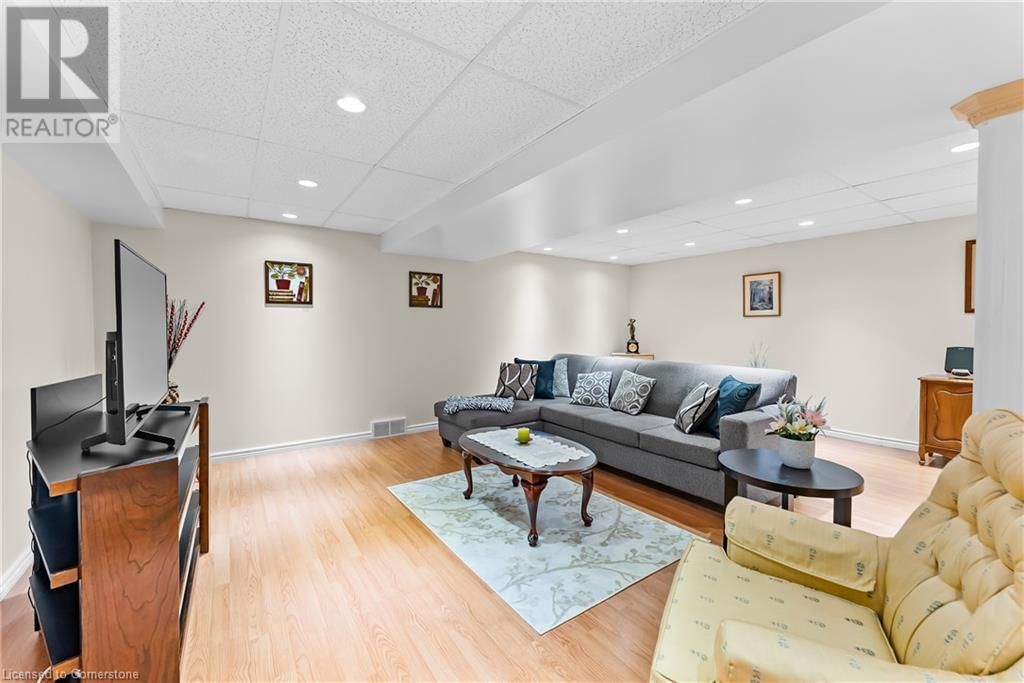 13 - 8142 COSTABILE DRIVE Image 35