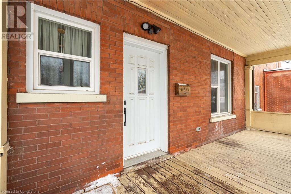 191 SIMCOE STREET SOUTH Image 5